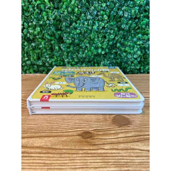 New Bundle Of 2 Little Explorers: Various Animals Hardback Outer Space - Picture 7 of 9